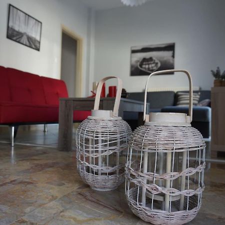 Seaside Family Apartment In Paralia Dionisiou Bagian luar foto