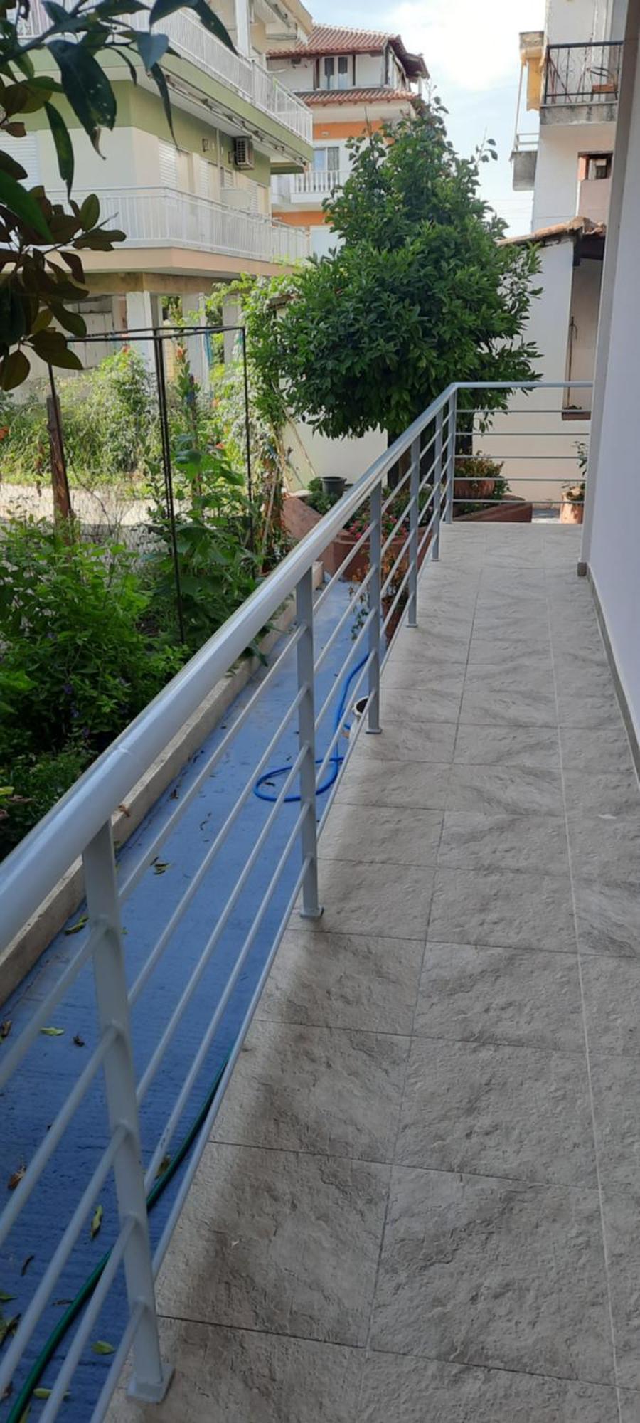 Seaside Family Apartment In Paralia Dionisiou Bagian luar foto