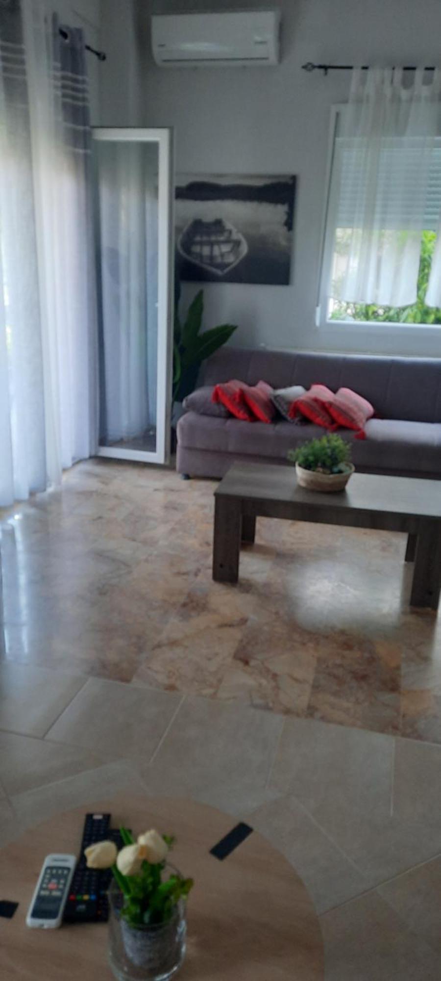 Seaside Family Apartment In Paralia Dionisiou Bagian luar foto